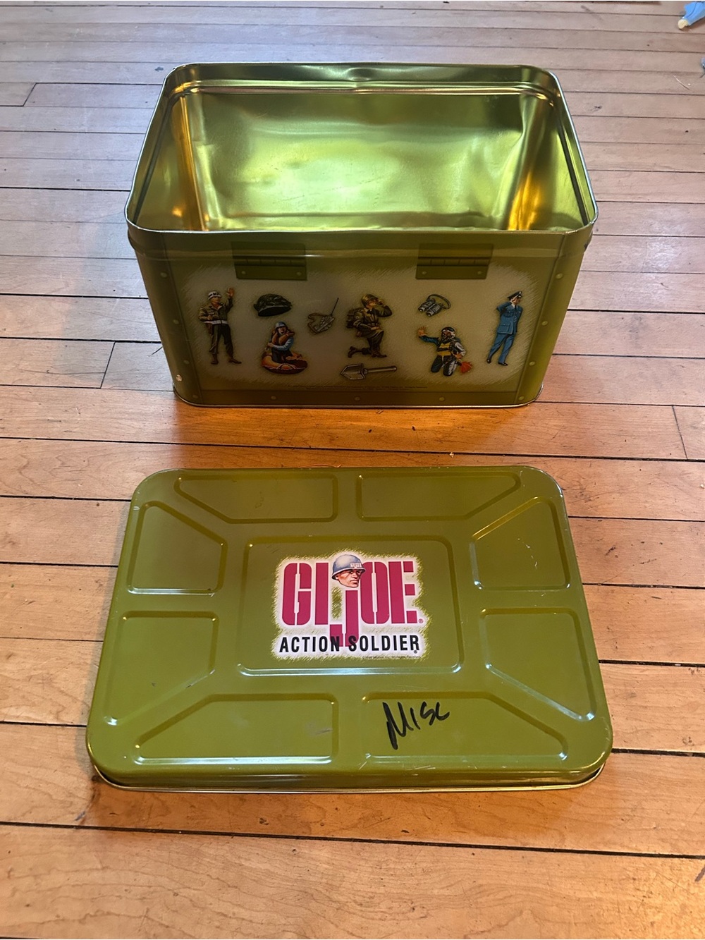 Action Soldier Metal Storage Tin - Olive Green